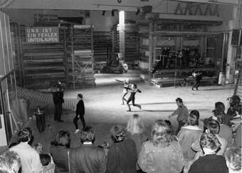 s228li.JPG - 21940 Bytes