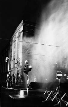 s230untenli.JPG - 15259 Bytes